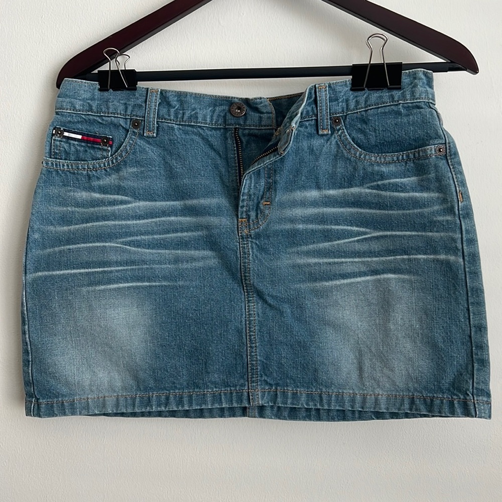 Tommy Hilfiger mini skirt